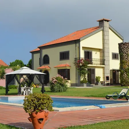 Villa O Refugio Arvore